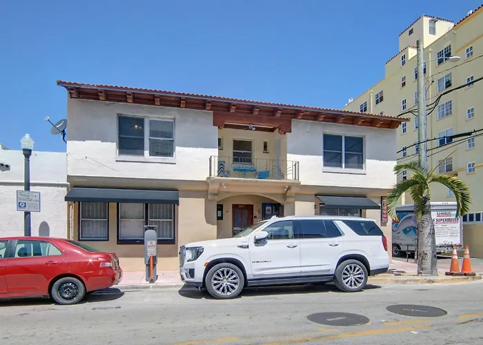 2 B/R W/Private Balcony, Heart Of South Beach Deal