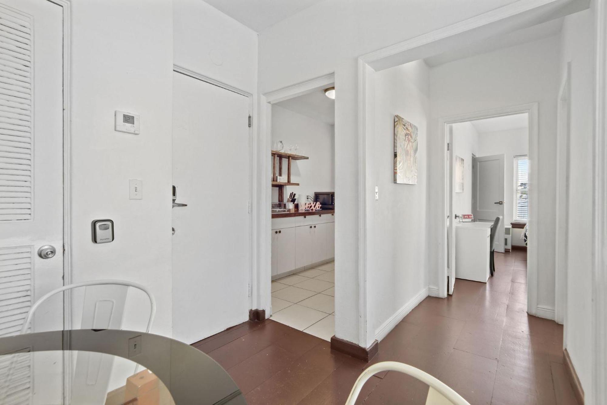 2 B/r W/private Balcony, Heart Of South Appartement Miami Beach